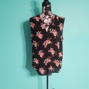 Floral Vneck Sleeveless Blouse
